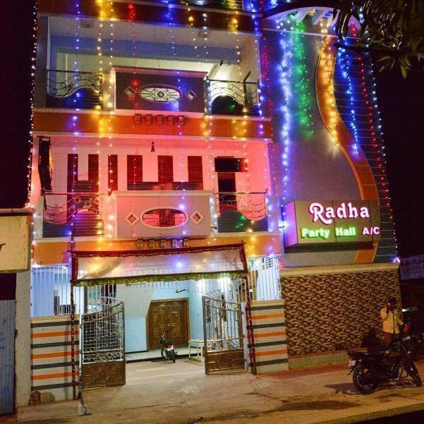 קנצ'יפוראם Radha Party Hall מראה חיצוני תמונה